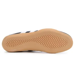 Fashion & Lifestyle|Athletics & Sneakers><noscript><img width=