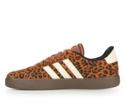 Fashion & Lifestyle|Athletics & Sneakers><noscript><img width=