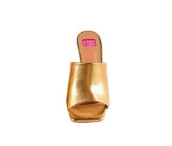 Sandals|Pumps & Heels><noscript><img width=