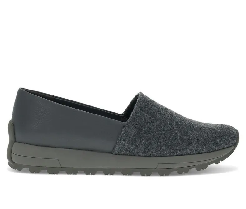 Boat Shoes & Slip-Ons|Flats>Baretraps Women's Gennie Casual Slip-On