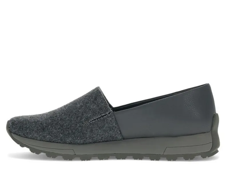 Boat Shoes & Slip-Ons|Flats>Baretraps Women's Gennie Casual Slip-On