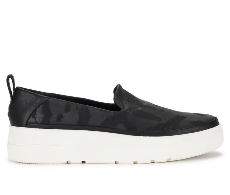 Boat Shoes & Slip-Ons>Baretraps Women's Nevin Slip Ons