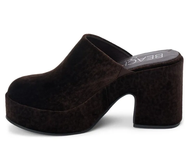 Clogs & Mules>Beach by Matisse Women's Jayde Platform Heeled Clogs