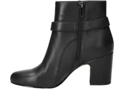 Boots & Booties><noscript><img width=