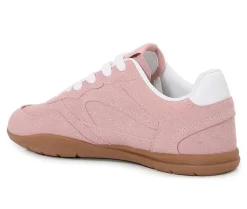 Fashion & Lifestyle|Athletics & Sneakers><noscript><img width=