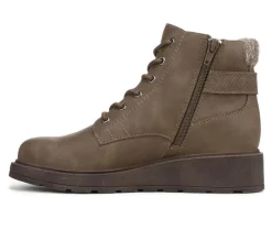 Lace Up><noscript><img width=