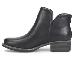 Boots & Booties><noscript><img width=