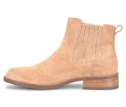 Boots & Booties><noscript><img width=