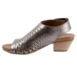 Sandals|Pumps & Heels><noscript><img width=