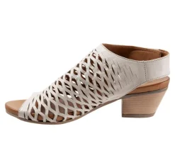 Sandals|Pumps & Heels><noscript><img width=