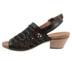 Sandals|Pumps & Heels><noscript><img width=