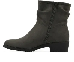 Boots & Booties><noscript><img width=