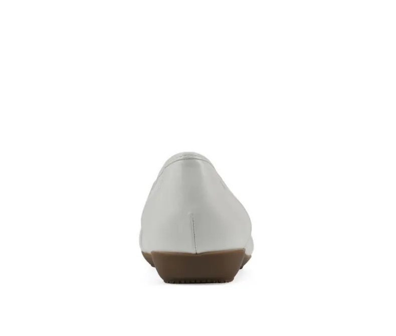 Flats>Cliffs by White Mountain Women's Calming Flats