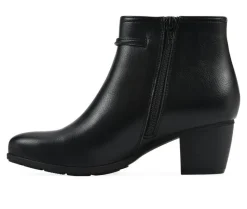 Boots & Booties><noscript><img width=