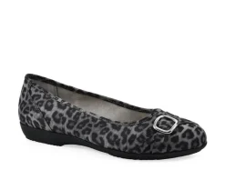 Flats>Cliffs by White Mountain Women's Calming Flats