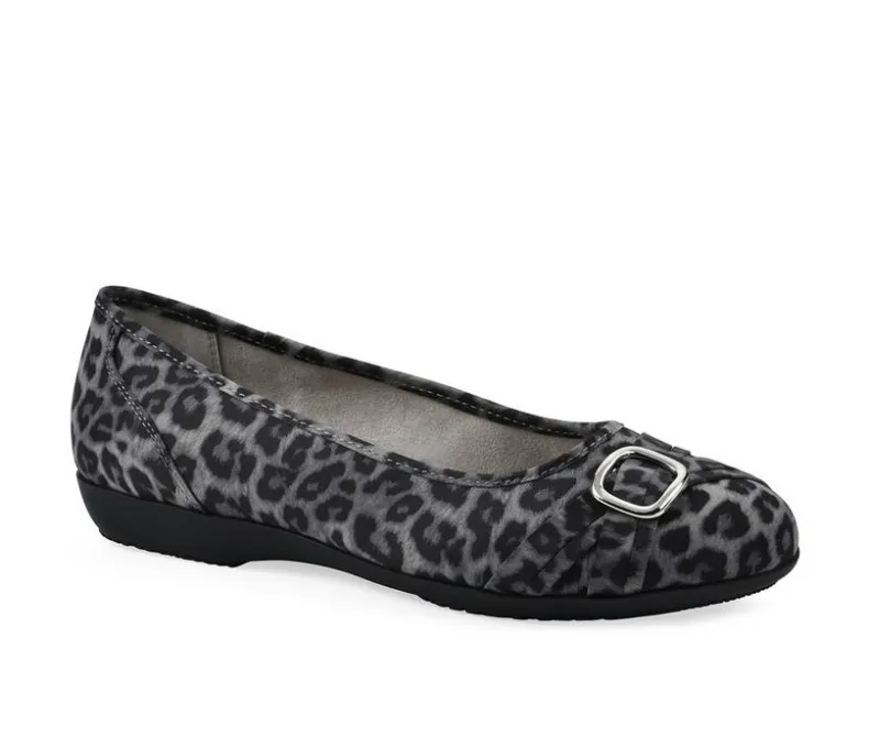 Flats>Cliffs by White Mountain Women's Calming Flats