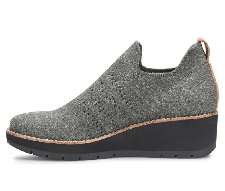 Dress>Comfortiva Women's Fields Wedge Shooties