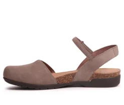 Clogs & Mules><noscript><img width=