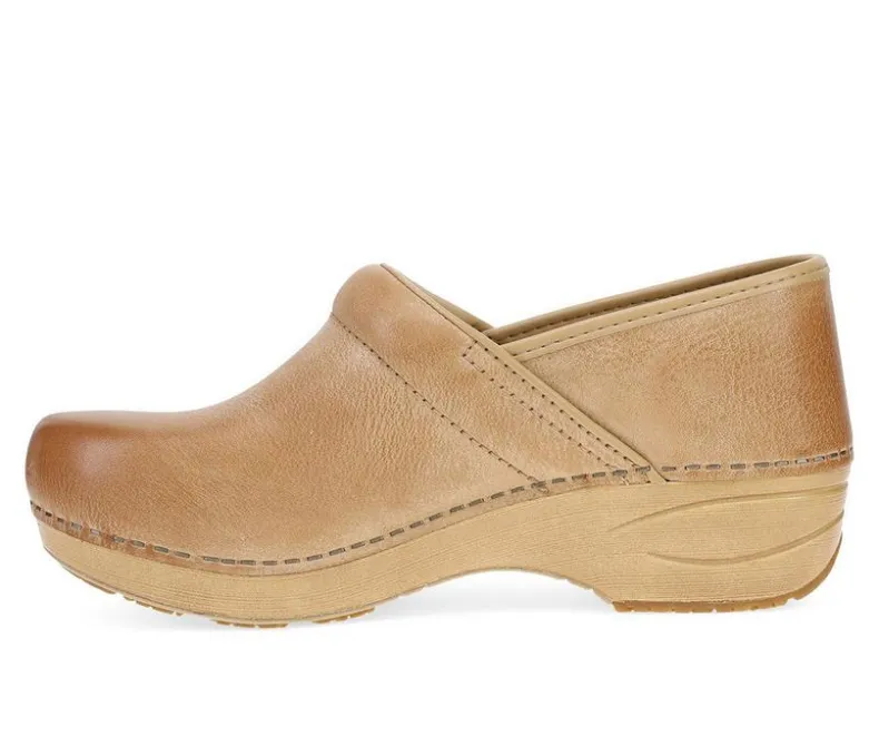 Clogs & Mules>Dansko Women's Wide XP 2.0 Work Clogs