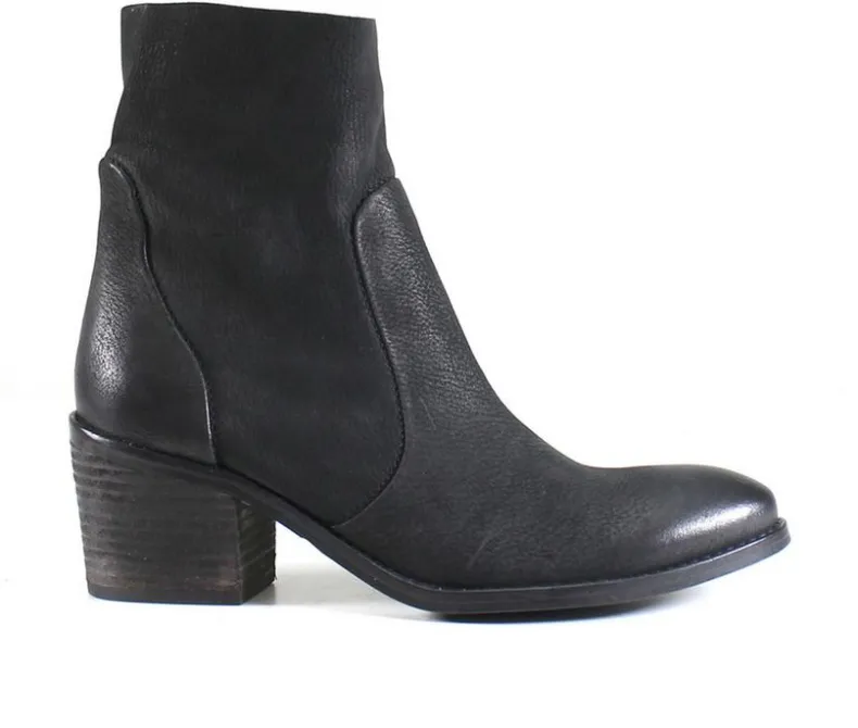 Dress>DIBA TRUE Women's Majes Tic Booties