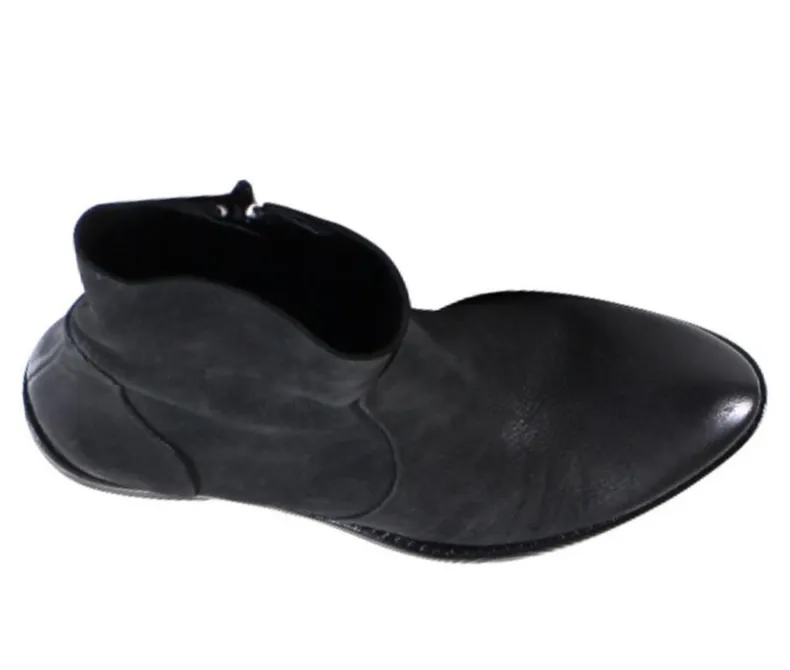 Dress>DIBA TRUE Women's Majes Tic Booties