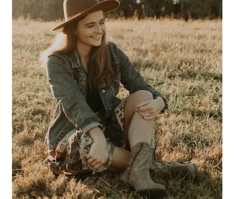 Cowboy & Western>Durango Women's Crush Distressed Shortie Western Boots