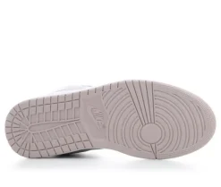 Fashion & Lifestyle|Athletics & Sneakers><noscript><img width=
