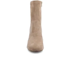 Boots & Booties><noscript><img width=
