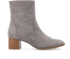 Dress>Journee Collection Women's Hayven Block Heel Booties