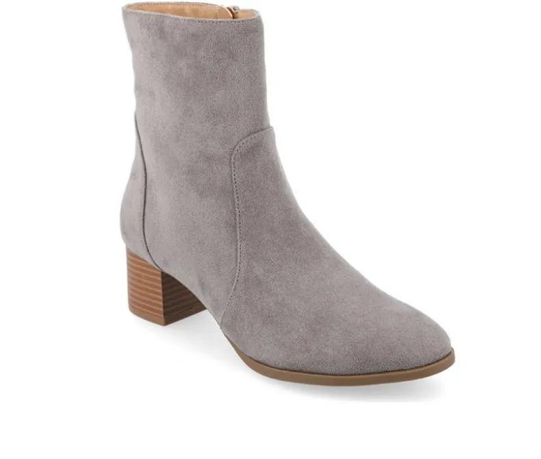 Dress>Journee Collection Women's Hayven Block Heel Booties