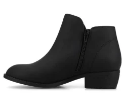 Boots & Booties><noscript><img data-lazyloaded=