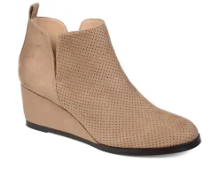 Dress>Journee Collection Women's Mylee Wedge Booties