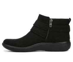 Boots & Booties><noscript><img width=