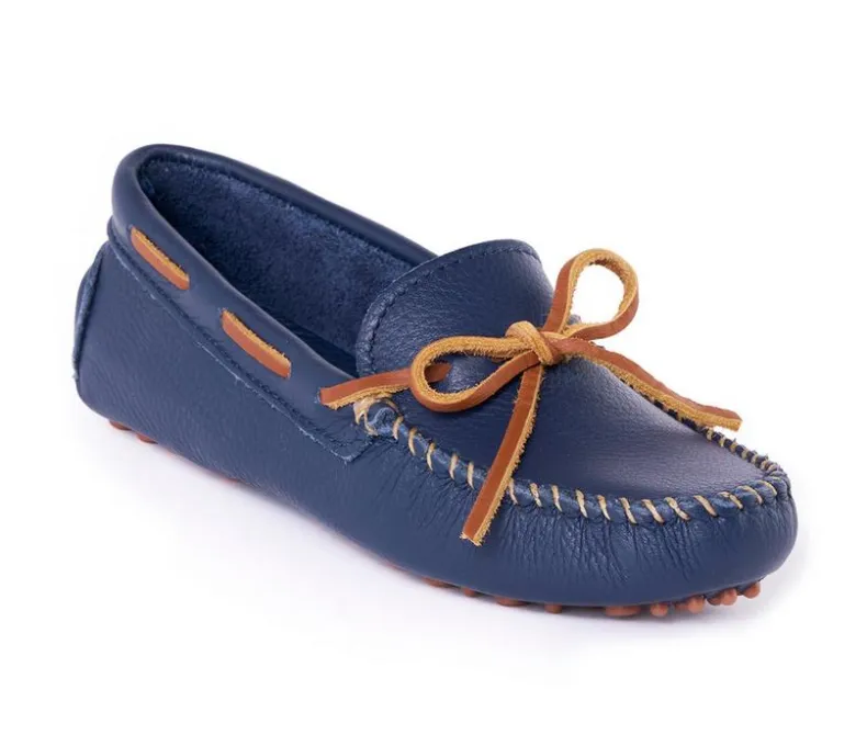 Boat Shoes & Slip-Ons>Minnetonka Women's Classic Driver Casual Shoes