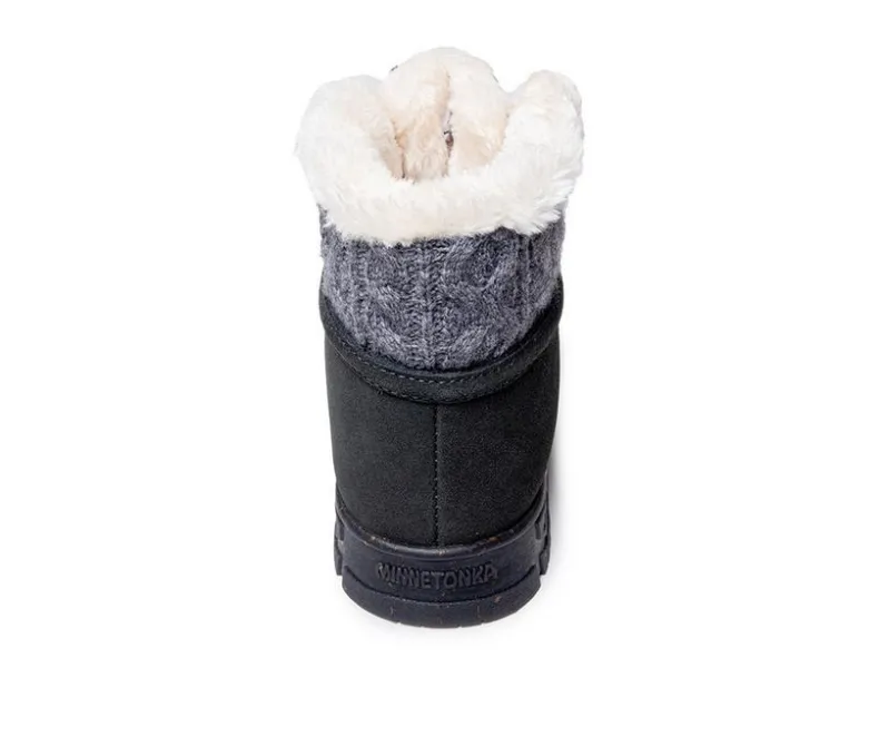 Cozy>Minnetonka Women's Norean Booties