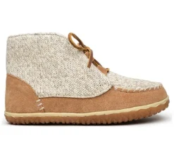 Cozy>Minnetonka Women's Torrey Winter Booties