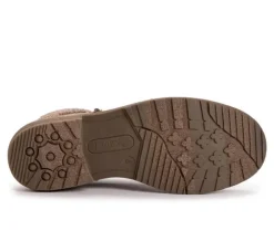 Lace Up><noscript><img width=