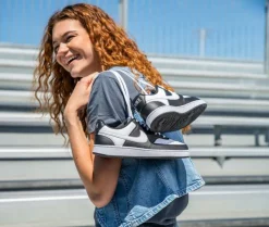 Fashion & Lifestyle|Athletics & Sneakers><noscript><img width=