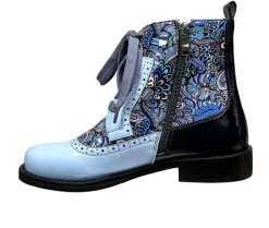 Lace Up><noscript><img width=
