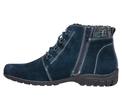 Lace Up><noscript><img width=