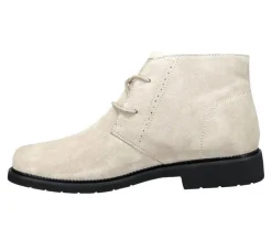 Boots & Booties><noscript><img width=