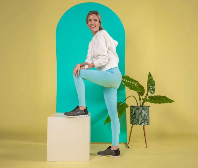 Fashion & Lifestyle|Athletics & Sneakers>Skechers Women's 149937 Summits Slip-ins Sneakers