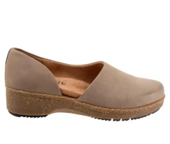 Boat Shoes & Slip-Ons>Softwalk Women's Addie Low Wedge Casual Shoes