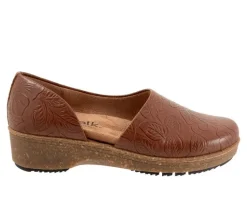 Boat Shoes & Slip-Ons>Softwalk Women's Addie Low Wedge Casual Shoes