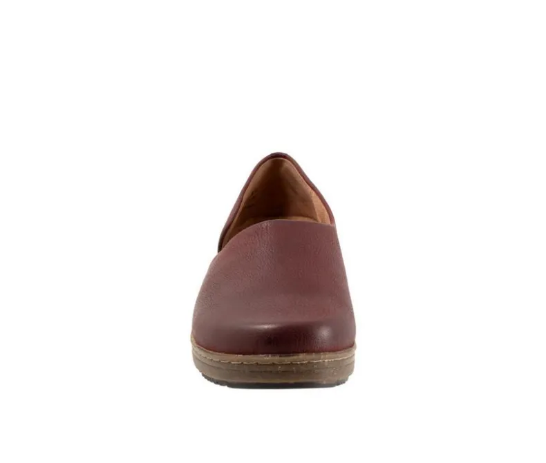 Boat Shoes & Slip-Ons>Softwalk Women's Addie Low Wedge Casual Shoes