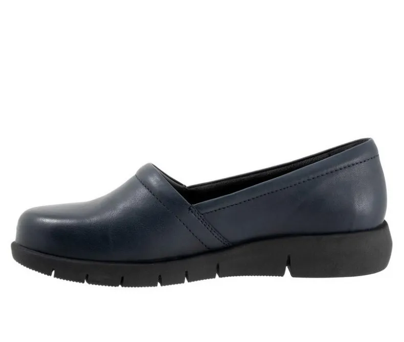 Boat Shoes & Slip-Ons>Softwalk Women's Adora 2.0 Casual Slip On Shoes