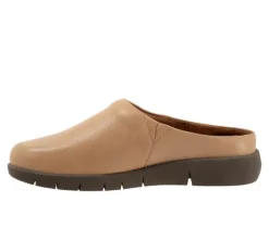 Clogs & Mules><noscript><img width=