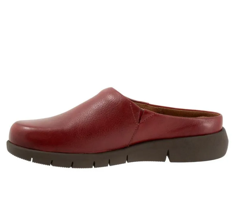 Clogs & Mules>Softwalk Women's Andria Clogs