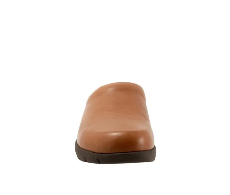 Clogs & Mules>Softwalk Women's Andria Clogs