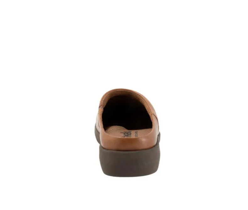 Clogs & Mules>Softwalk Women's Andria Clogs